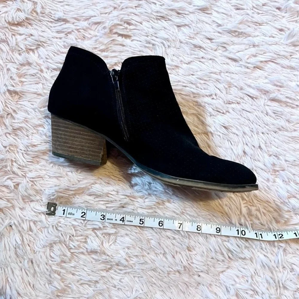 Black‎ Faux Suede Zipper Ankle Booties Women's 8 Norm Core Classic Southern